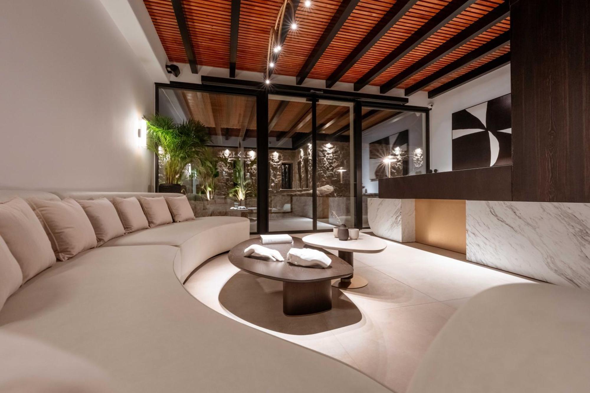 Noir Mykonos Resort